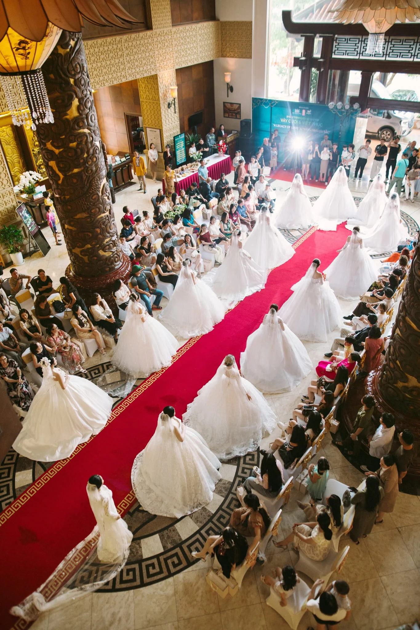 Hoa Nghiêm Bridal ra mắt BST váy cưới cao cấp “A Legacy of Love” tại khách sạn 5 sao sang trọng tại Huế