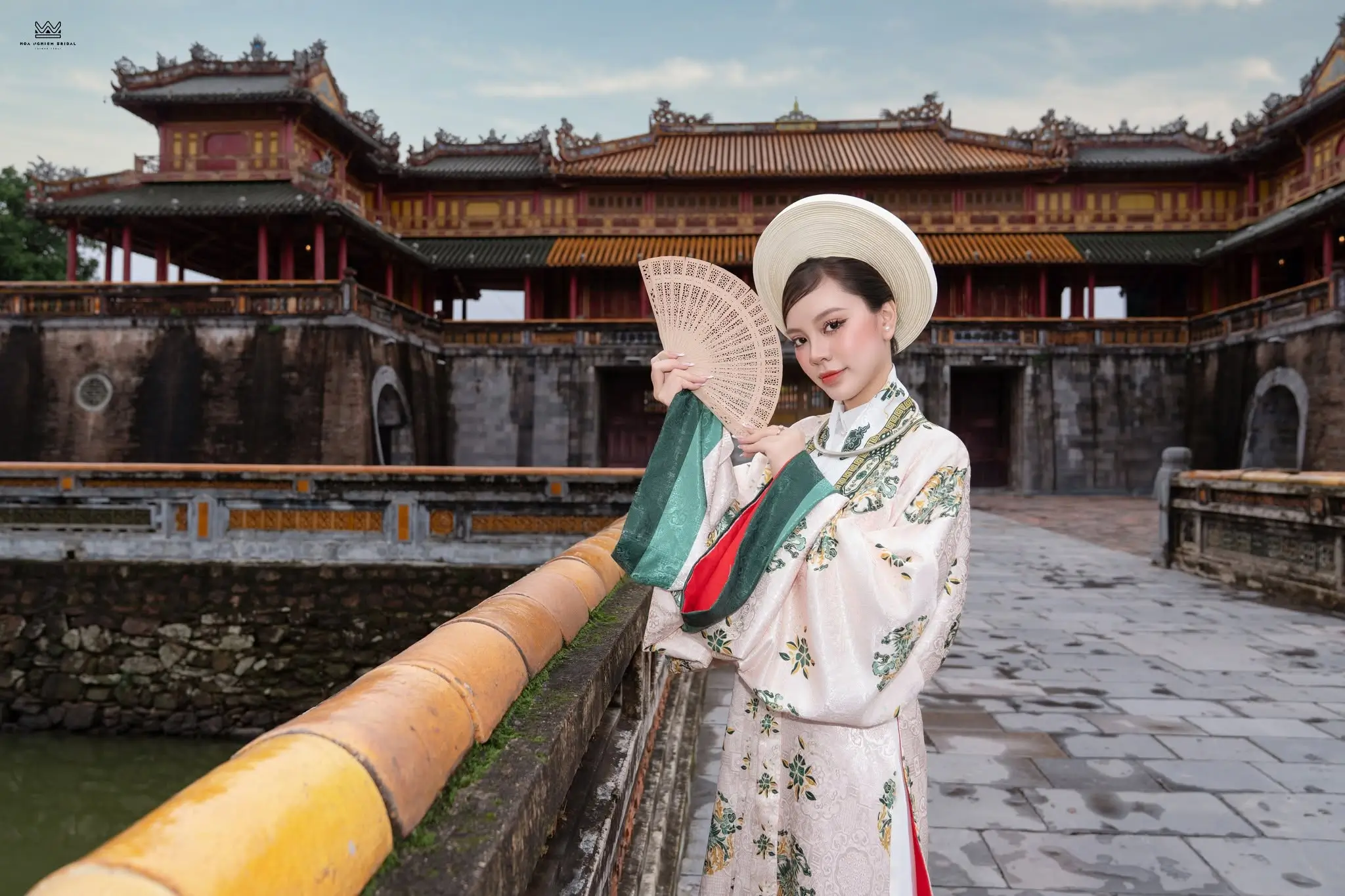 Cổ phục cưới cao cấp phong cách cung đình Huế - Nhật Bình hồng nhạt & Ngũ Thân trắng ngà - Ảnh 6