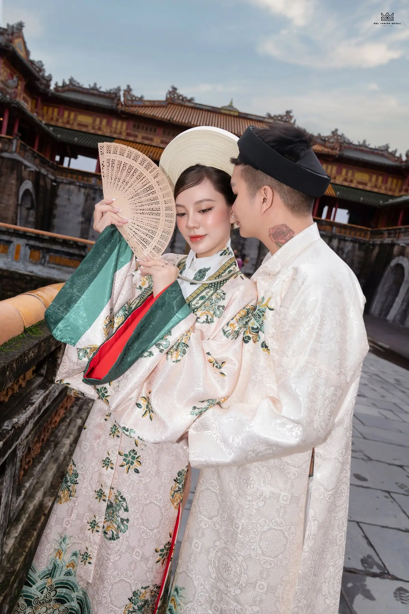 Cổ phục cưới cao cấp phong cách cung đình Huế - Nhật Bình hồng nhạt & Ngũ Thân trắng ngà - Ảnh 7