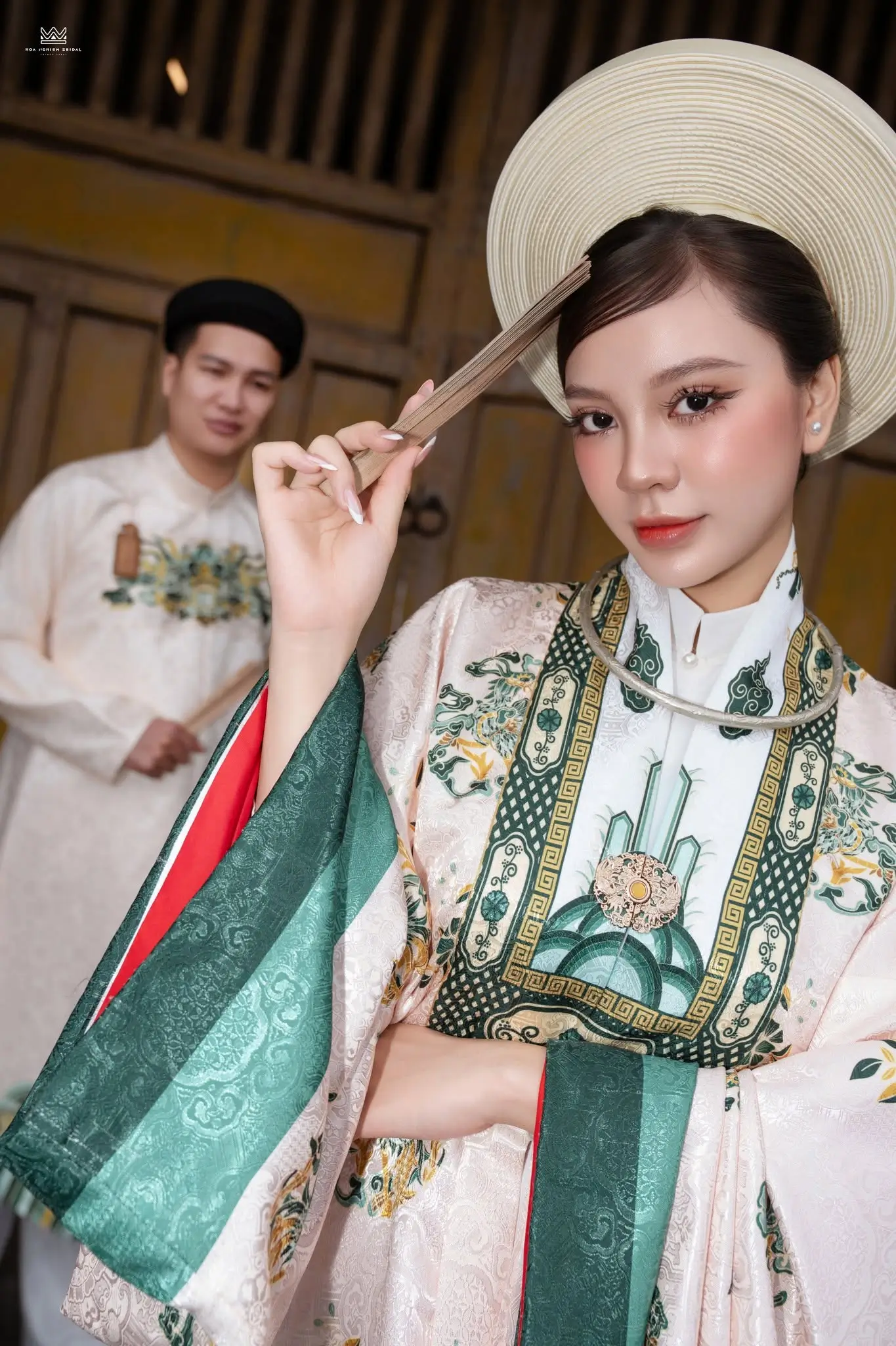Cổ phục cưới cao cấp phong cách cung đình Huế - Nhật Bình hồng nhạt & Ngũ Thân trắng ngà - Ảnh 8