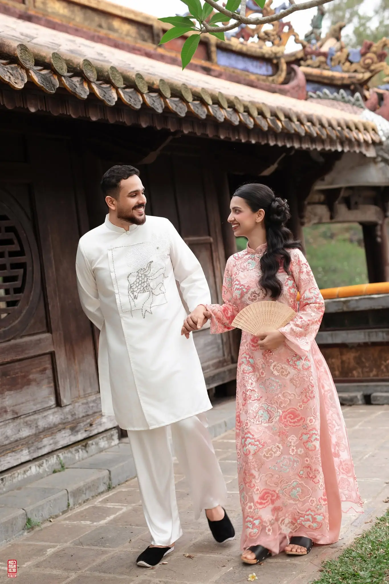 Pre-Wedding tại lăng Tự Đức - Câu chuyện tình của cặp đôi Ấn Độ trong tà áo dài Việt Nam