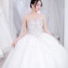 Váy cưới công chúa cúp ngực corset đính đá kim tuyến bồng xòe